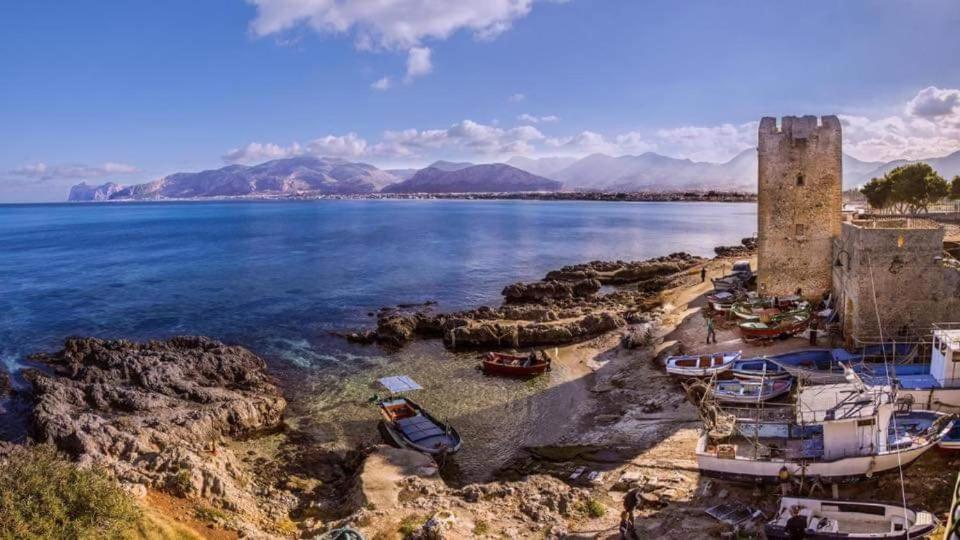 Amecasa - Casa Vacanze Sicilia 卡里尼 外观 照片
